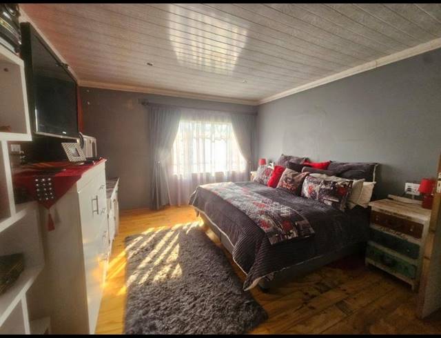 2 BEDROOM HOUSE FOR SALE IN VANDERBIJLPARK CW 5